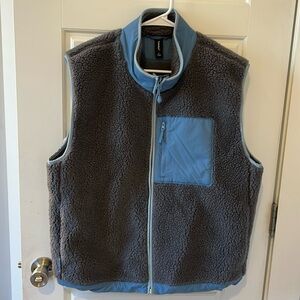 Aritzia Fleece Vest